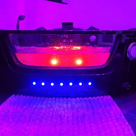 Loveroom & Jacuzzi Tijugo - Ferrand Daire Clermont-Ferrand