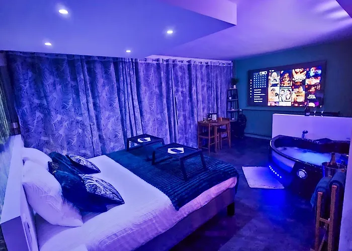 Loveroom & Jacuzzi Tijugo - Ferrand 클레르몽페랑